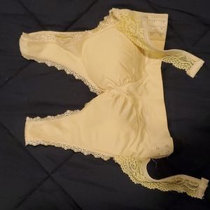 Women's extra lift bra, size small,  Tan